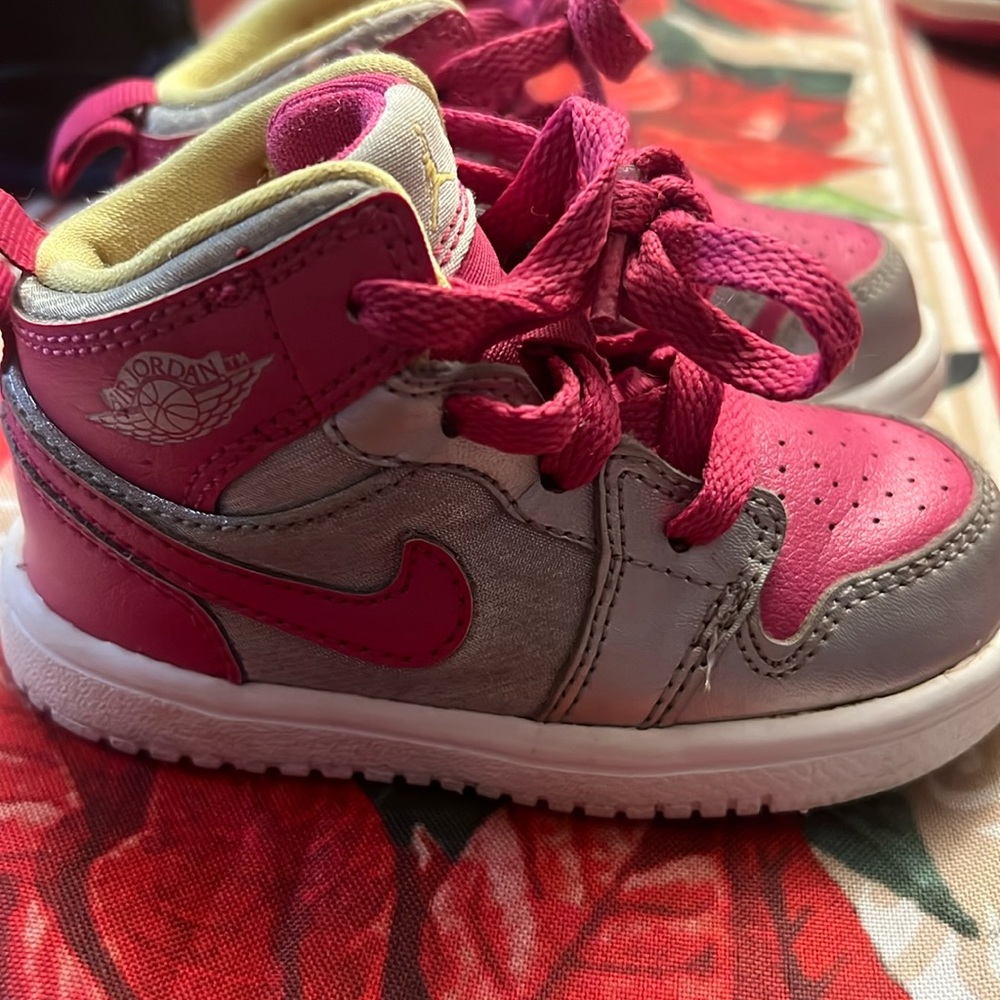 Nike jordan kids shoes